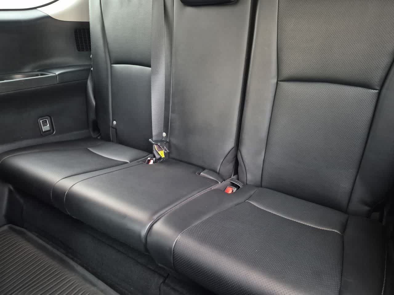 Used 2024 Toyota Grand Highlander AWD image 14
