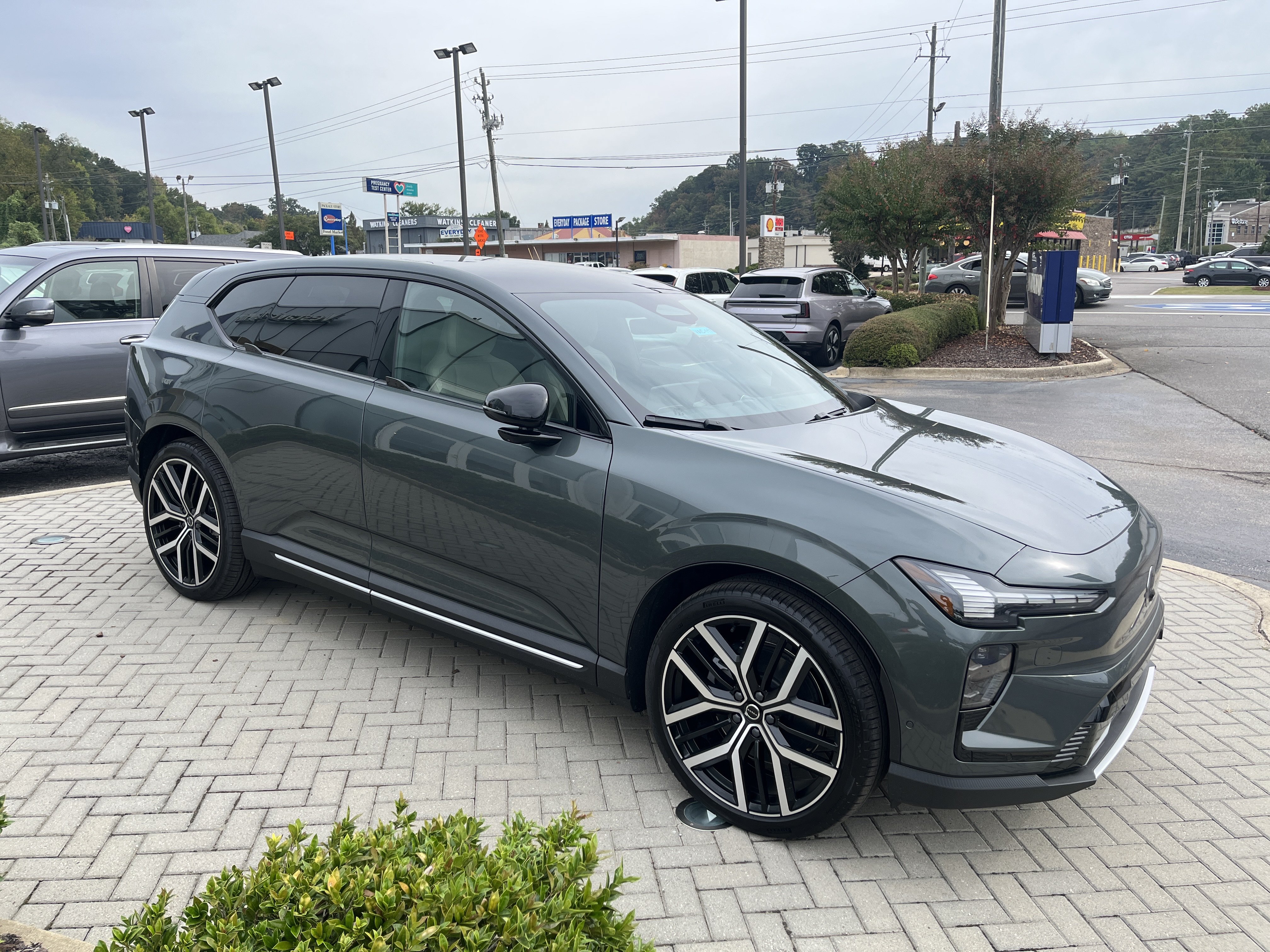 New 2027 Volvo EX60 Ultra AWD/4WD image 6