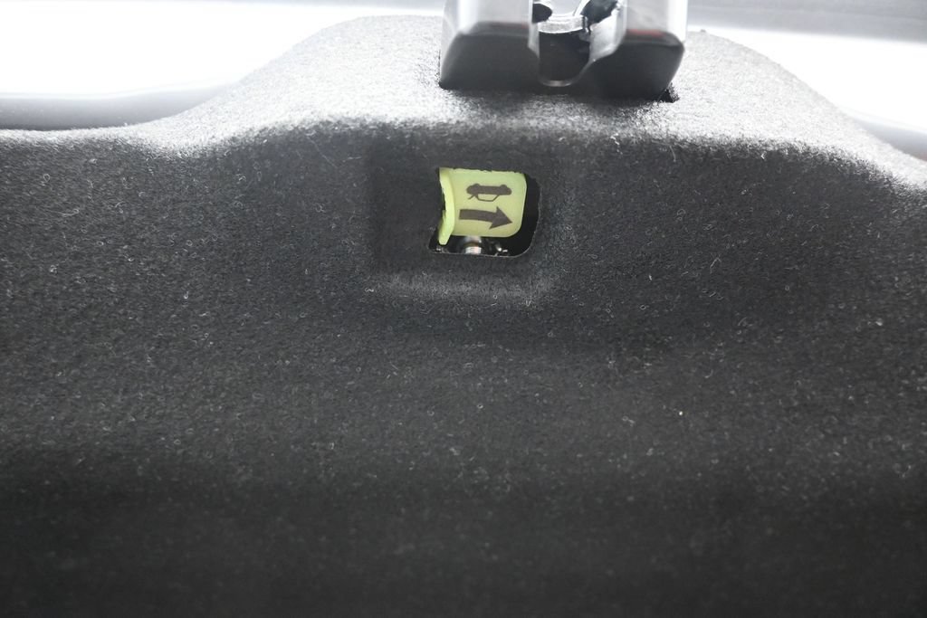 Used 2025 Hyundai Elantra SEL FWD image 15