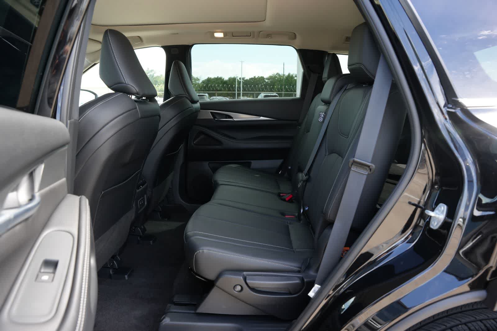 Certified 2027 INFINITI QX60 Pure w/ Cargo Package FWD image 18