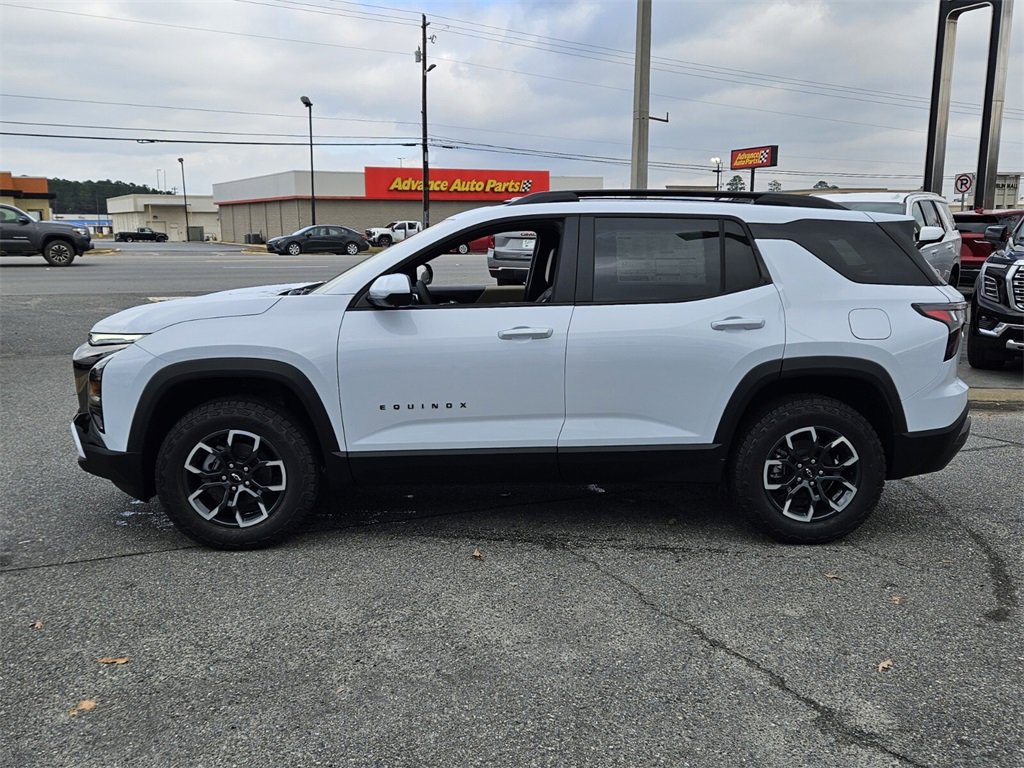 New 2026 Chevrolet Equinox ACTIV w/ Safety and Technology Package image 2