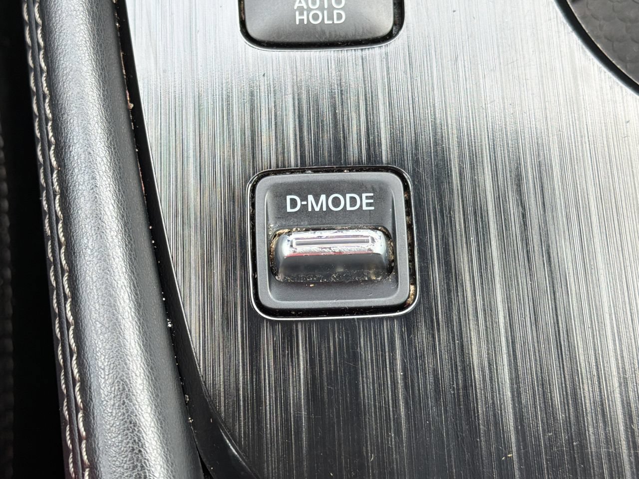 Used 2024 Nissan Rogue Platinum FWD image 8