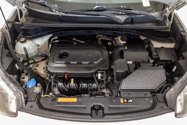 Used 2017 Kia Sportage LX w/ LX Popular Package FWD image 3