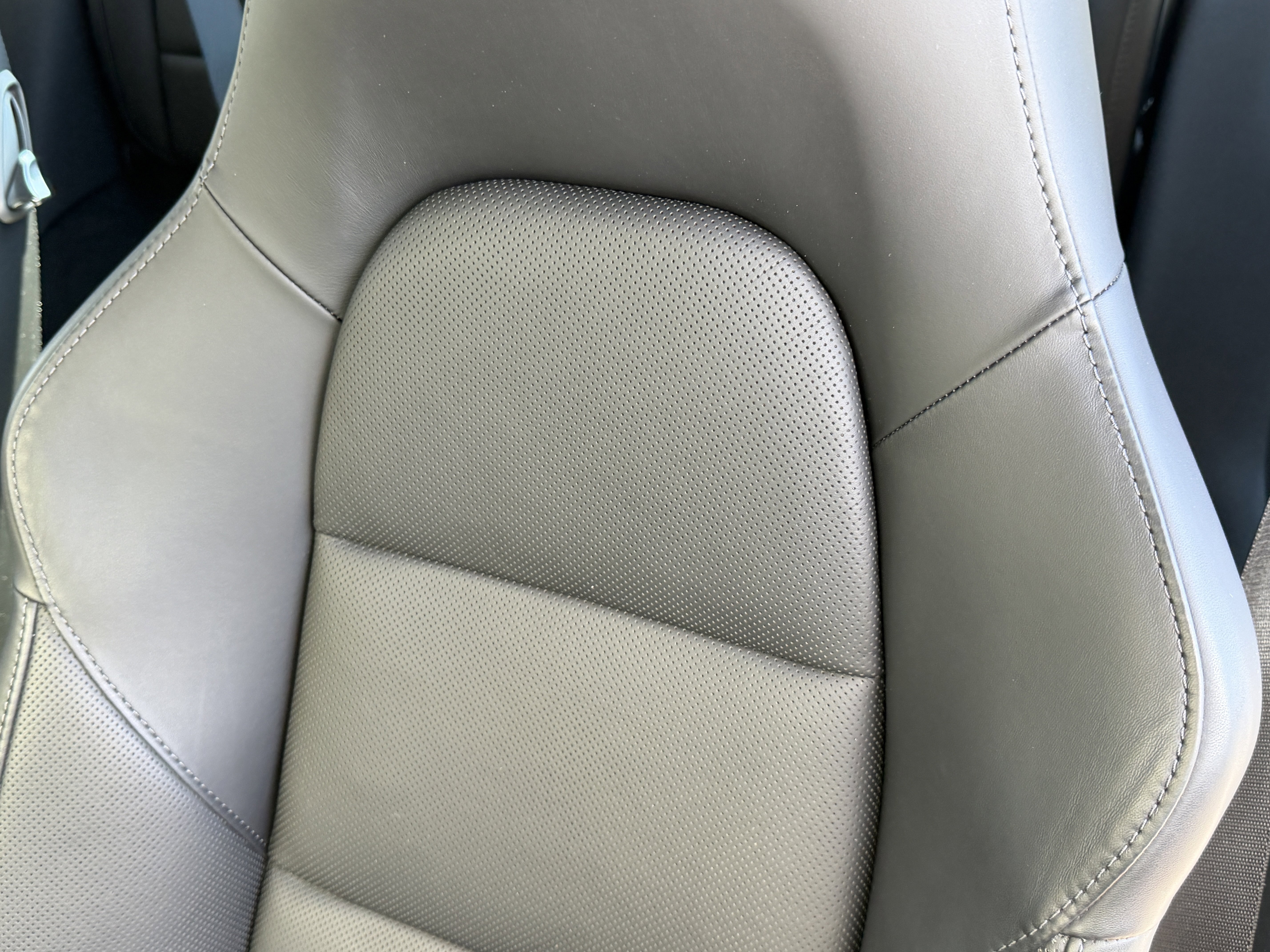 Certified 2017 Porsche 911 Turbo S image 5