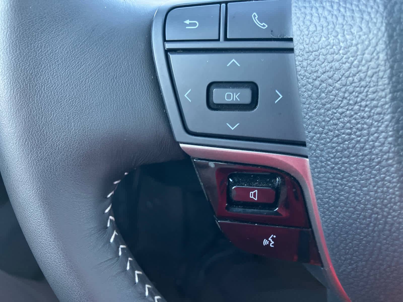 Certified 2026 Toyota Camry SE image 17