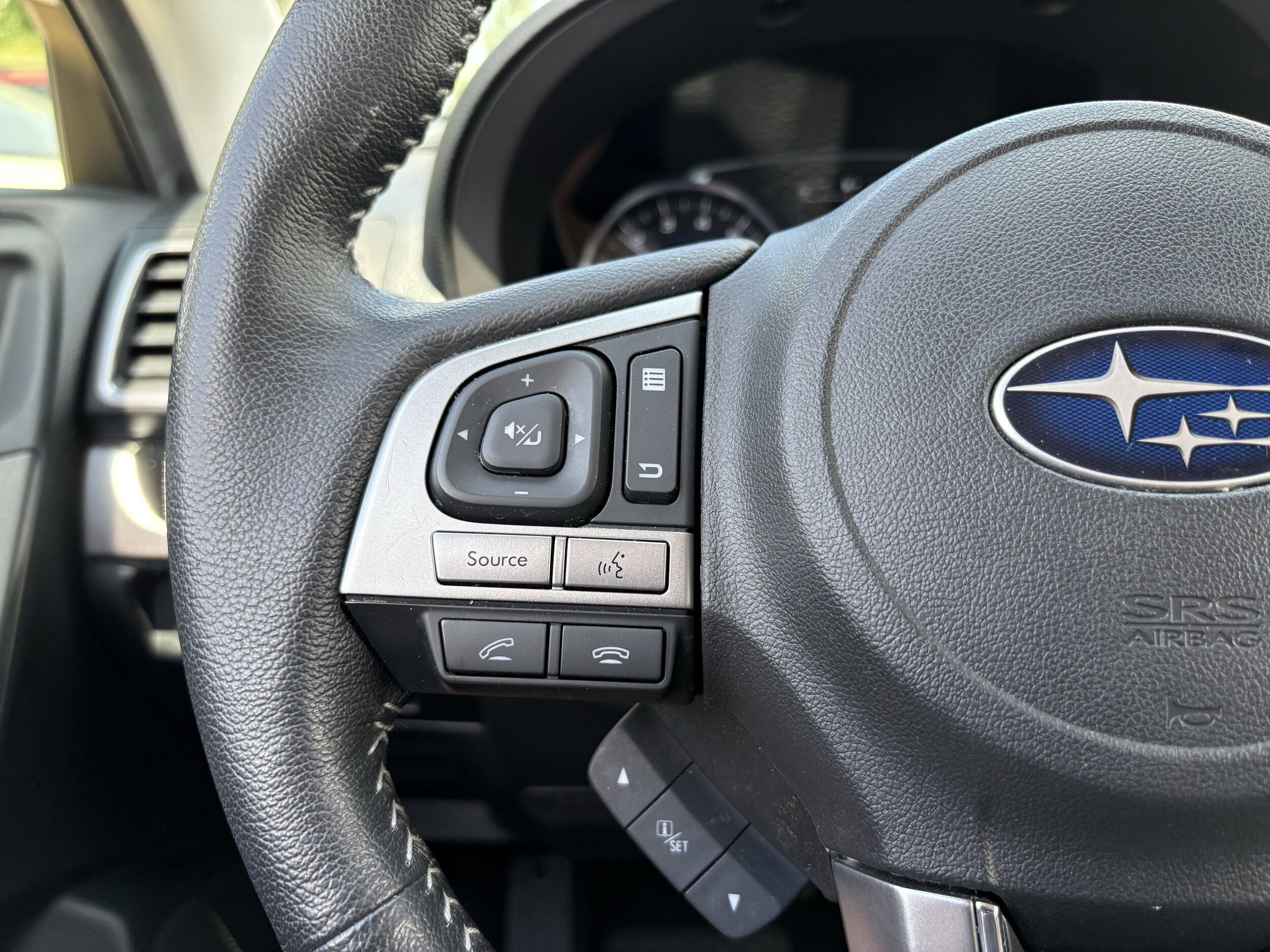 Used 2018 Subaru Forester 2.5i Touring AWD/4WD image 15