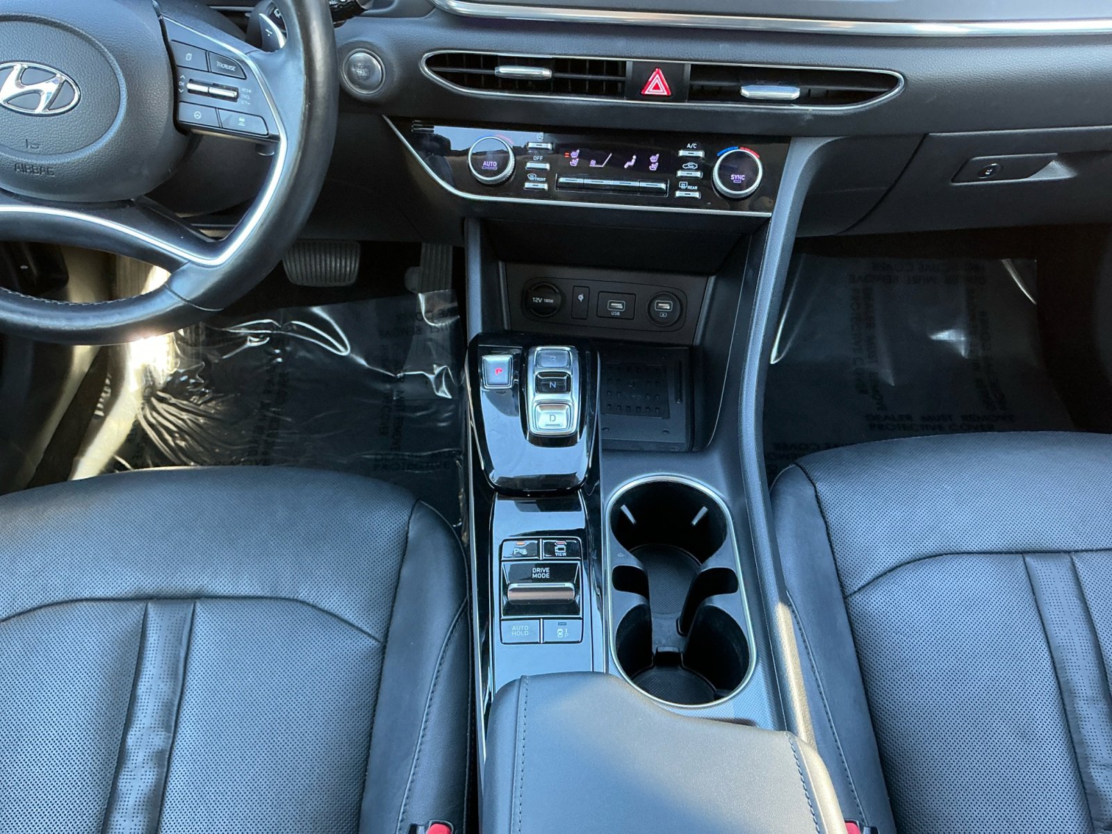 Used 2020 Hyundai Sonata Limited w/ Preferred Accessory Package image 10