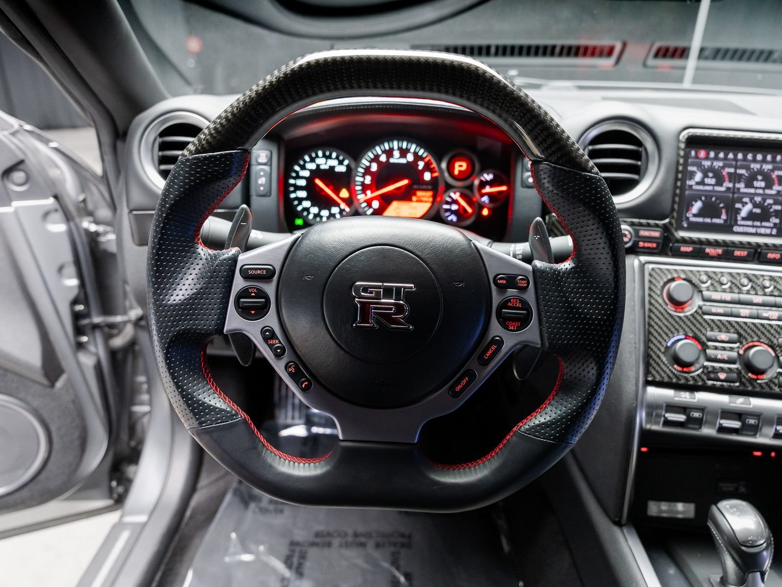 Used 2009 Nissan GT-R Premium AWD/4WD image 44