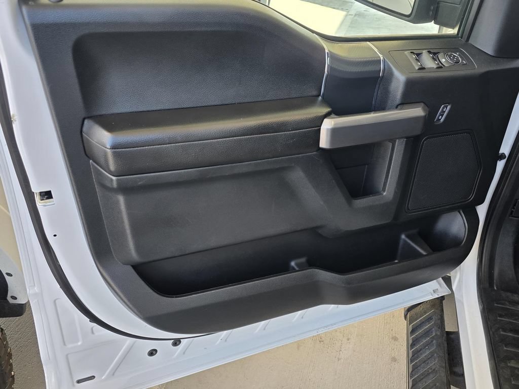 Used 2019 Ford F150 XLT w/ Equipment Group 302A Luxury AWD/4WD image 39