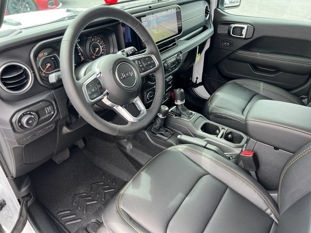 New 2026 Jeep Wrangler Unlimited Sahara w/ Safety Group AWD/4WD image 27