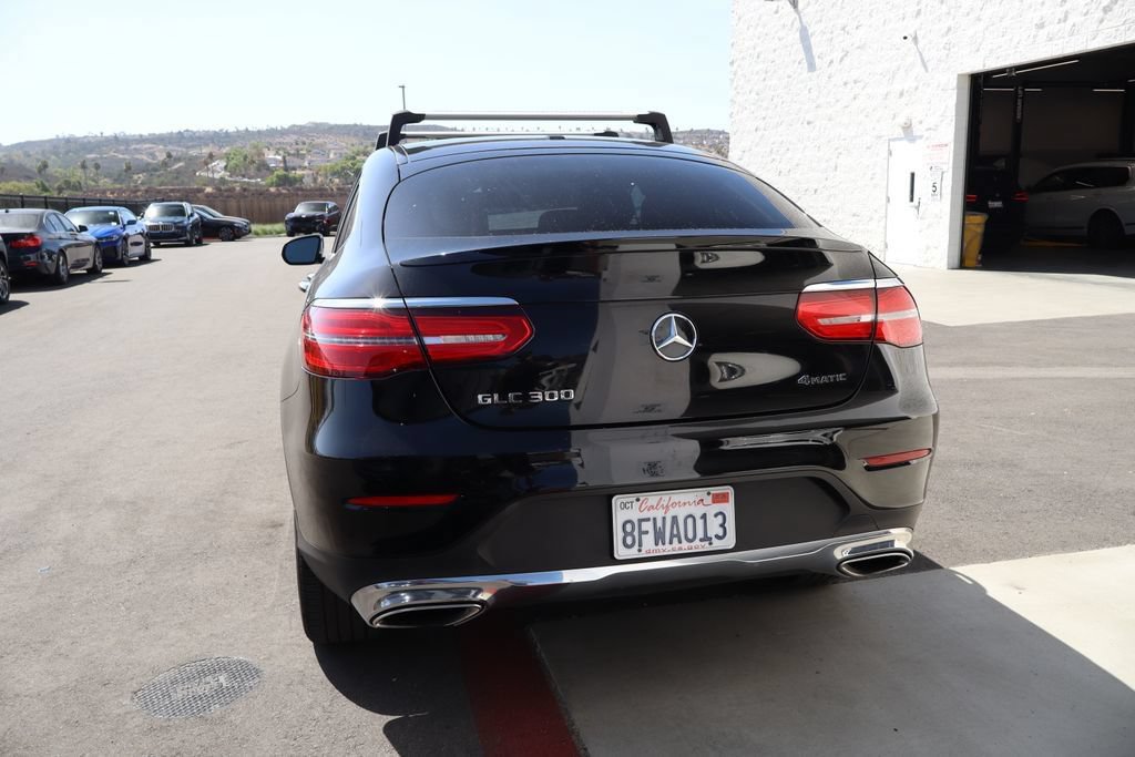 Used 2019 Mercedes-Benz GLC 300 4MATIC Coupe image 4