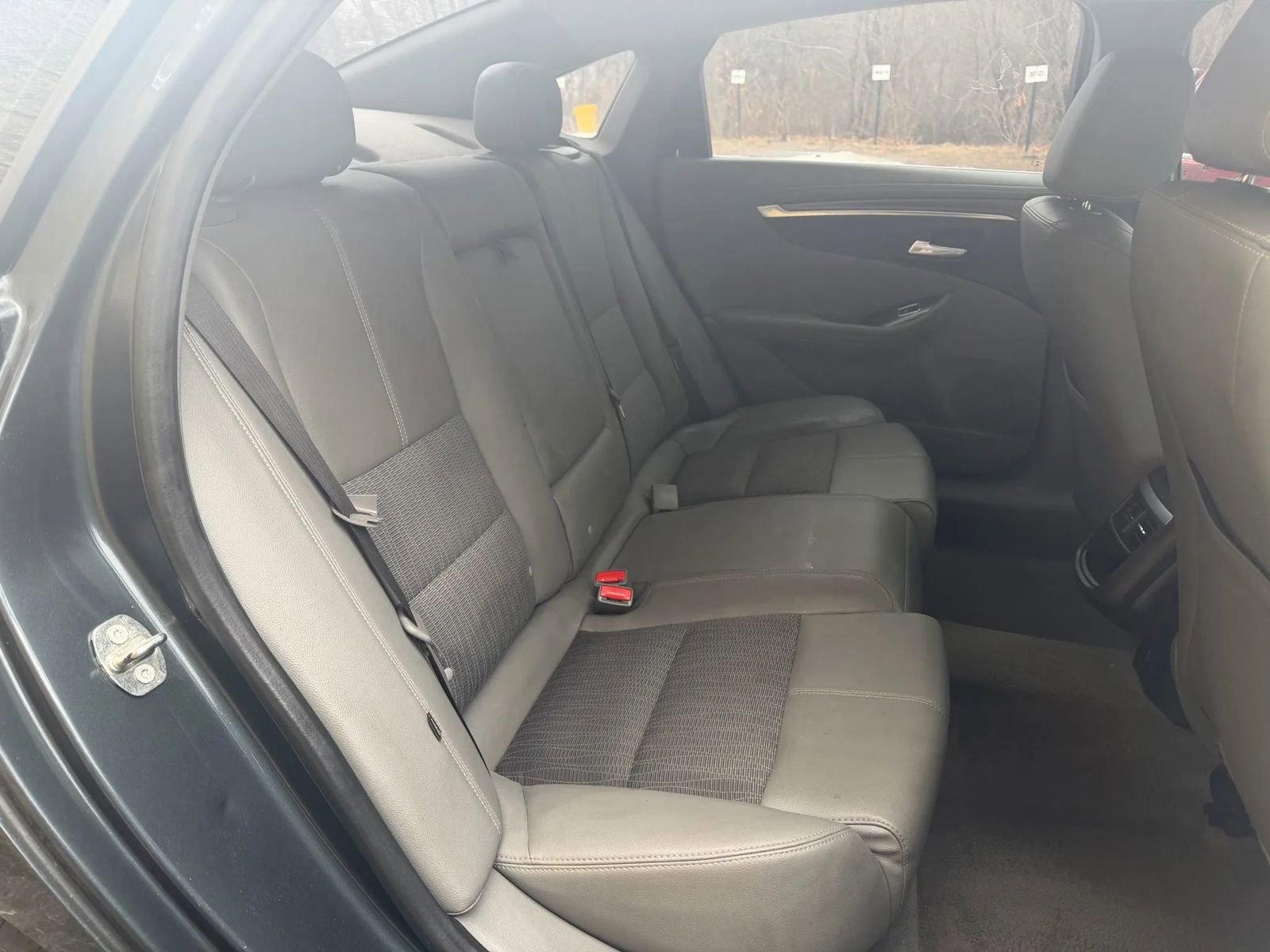 Used 2018 Chevrolet Impala LT image 12