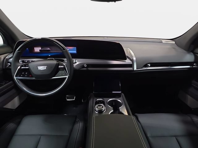 New 2027 Cadillac Vistiq Premium Luxury w/ LPO, Floor Liner Package AWD/4WD image 9