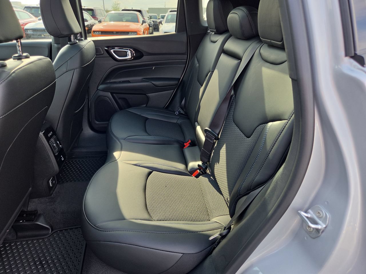 New 2026 Jeep Compass Latitude w/ Sun and Sound Group AWD/4WD image 14
