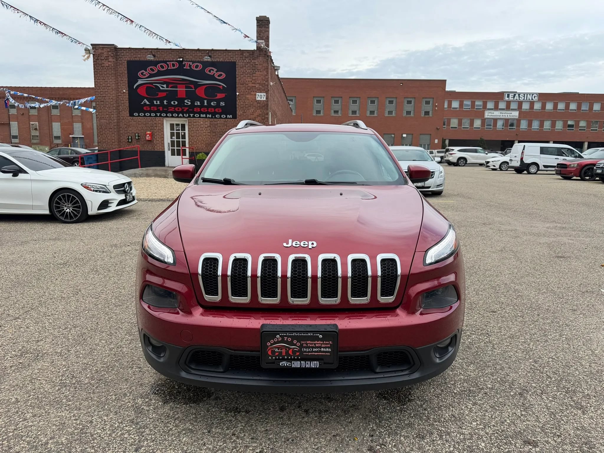 Used 2014 Jeep Cherokee Latitude AWD/4WD image 9