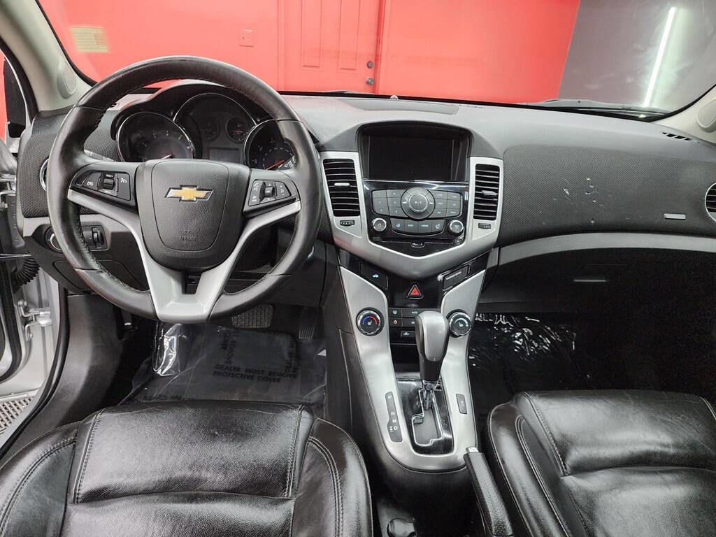 Used 2015 Chevrolet Cruze LTZ image 11