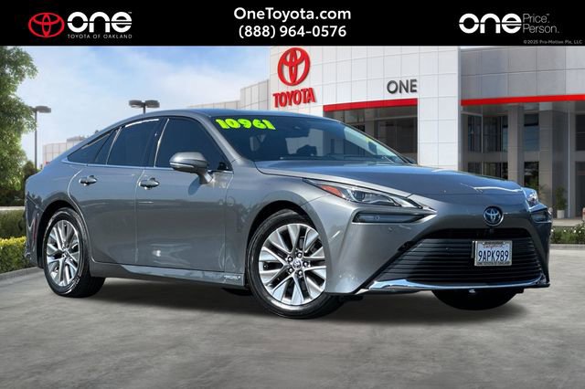 Used 2022 Toyota Mirai w/ Advanced Technology Package