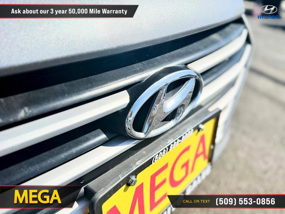 Used 2017 Hyundai Elantra SE image 21