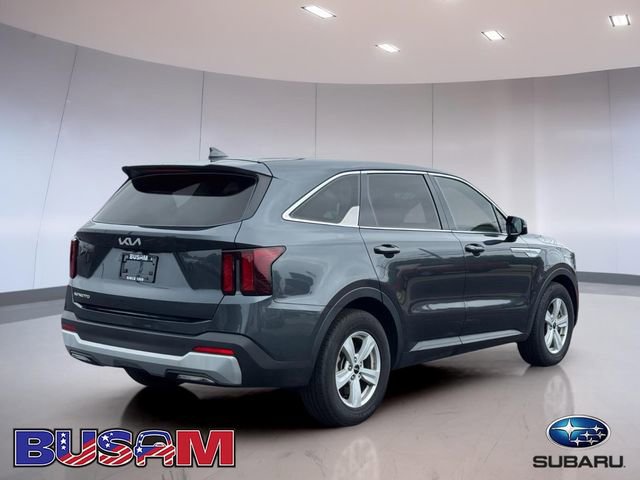 Used 2024 Kia Sorento LX FWD image 4