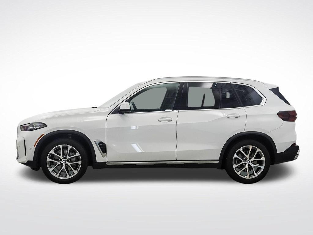 Used 2024 BMW X5 xDrive40i AWD/4WD image 2