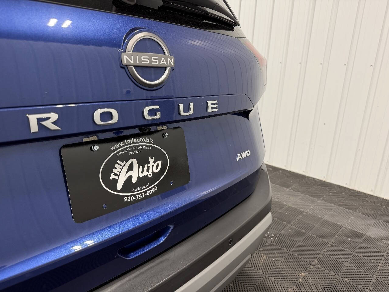 Used 2022 Nissan Rogue S AWD/4WD image 3