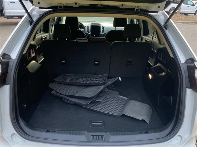 Used 2023 Ford Edge SE w/ Black Appearance Package image 29