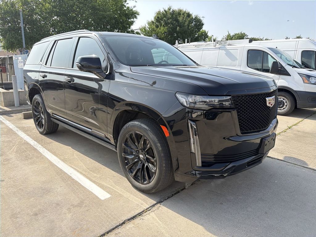 Used 2021 Cadillac Escalade Sport Platinum w/ LPO, ONYX Package AWD/4WD image 2