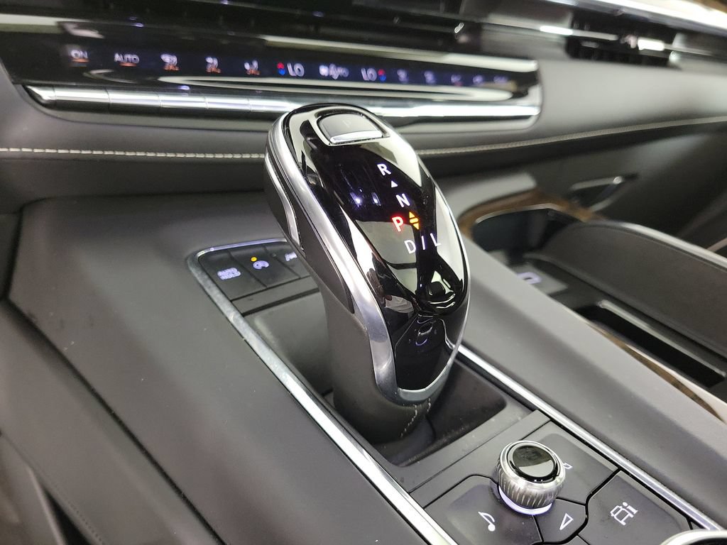 Certified 2024 Cadillac Escalade Sport Platinum w/ LPO, ONYX Package AWD/4WD image 30