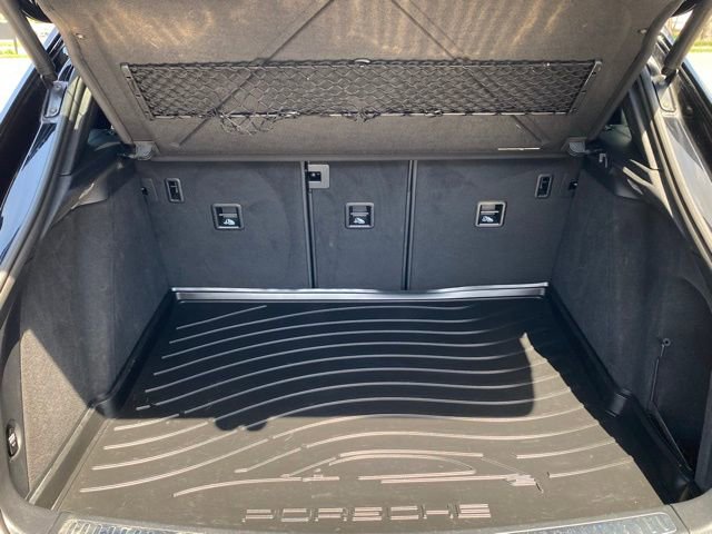 Used 2017 Porsche Macan image 12