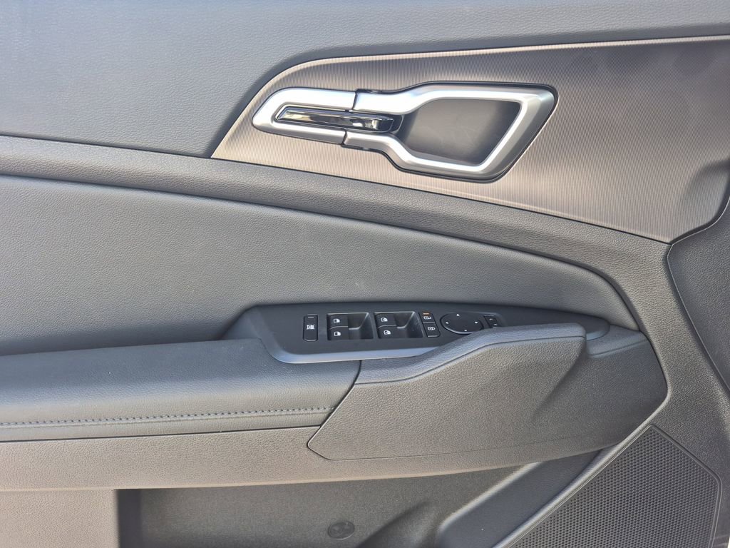 New 2026 Kia Sportage EX image 6