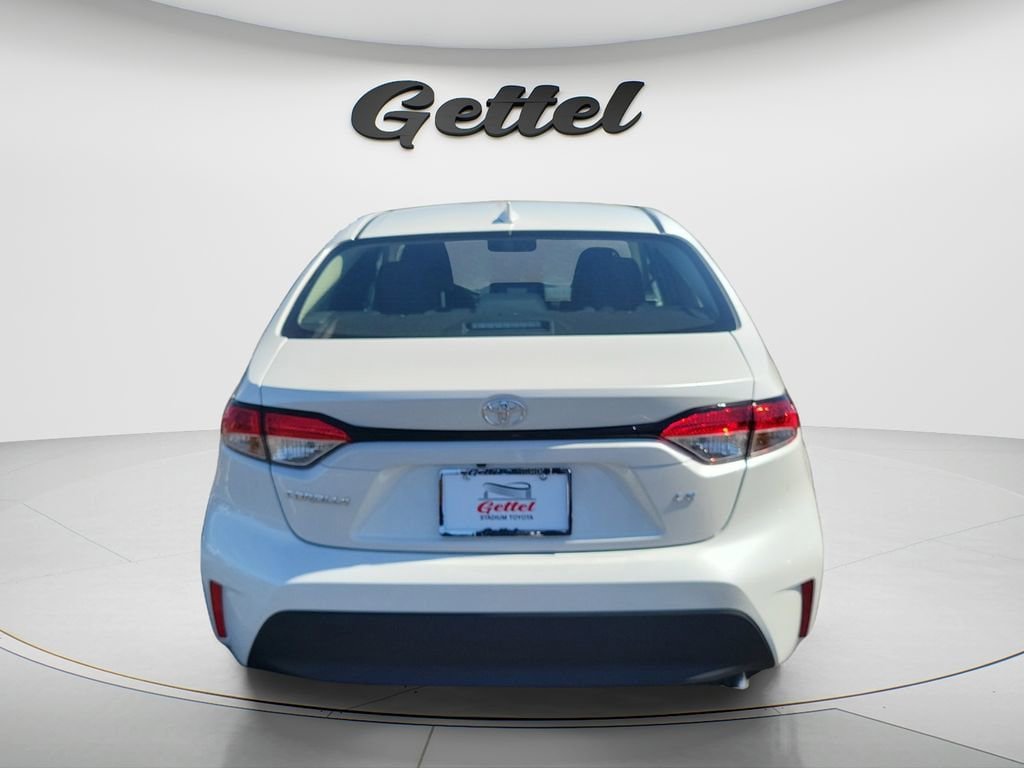 New 2026 Toyota Corolla LE FWD image 6