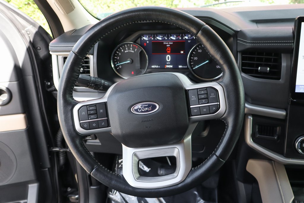 Used 2022 Ford Expedition XLT AWD/4WD image 22