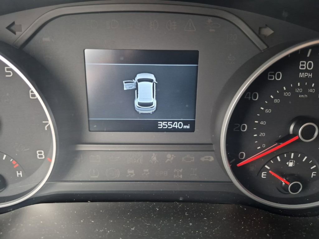 Used 2020 Kia Sportage LX image 6