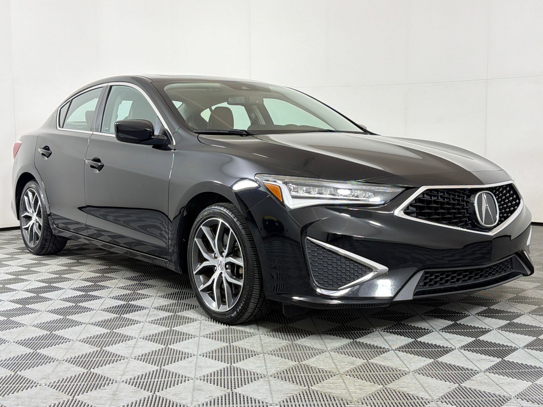 Used 2020 Acura ILX w/ Premium Package FWD image 6