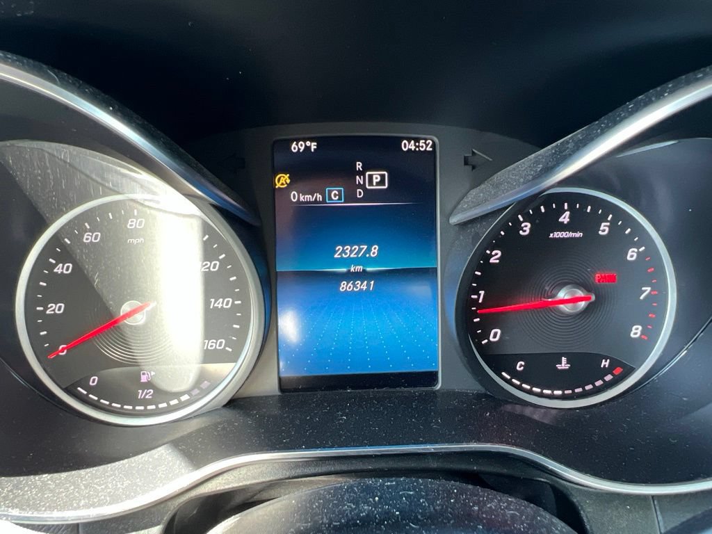 Used 2020 Mercedes-Benz GLC 300 4MATIC image 29