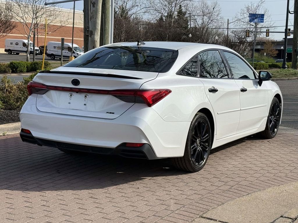 Used 2022 Toyota Avalon XSE w/ Carpet Mat Package (TMS) image 6