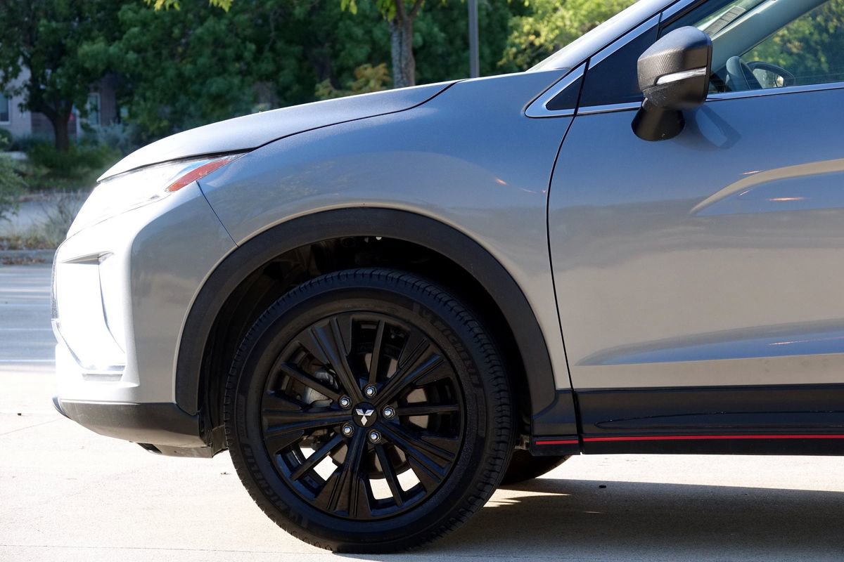 Used 2020 Mitsubishi Eclipse Cross LE image 22