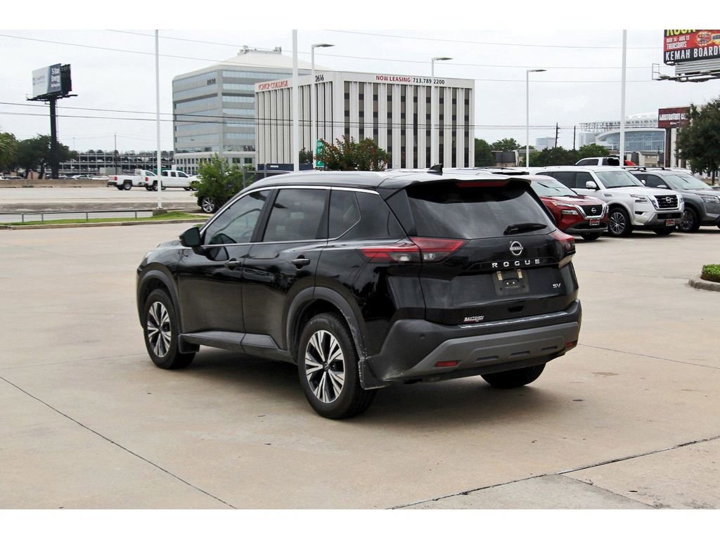 Used 2023 Nissan Rogue SV w/ SV Premium Package FWD image 4
