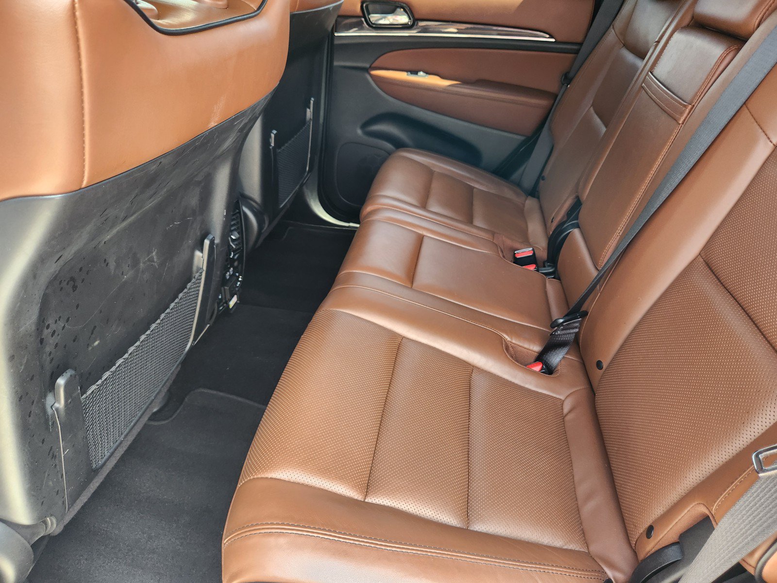 Used 2020 Jeep Grand Cherokee Overland RWD image 13