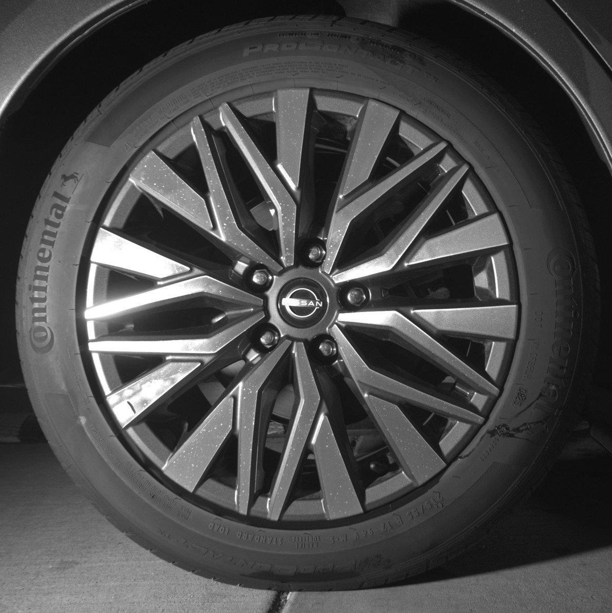 Used 2025 Nissan Altima 2.5 SV FWD image 15