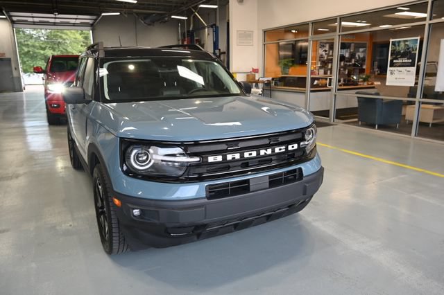 Used 2021 Ford Bronco Sport Outer Banks w/ Outer Banks Package AWD/4WD image 3
