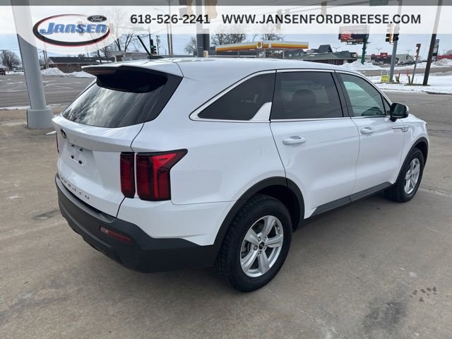 Used 2021 Kia Sorento LX image 6