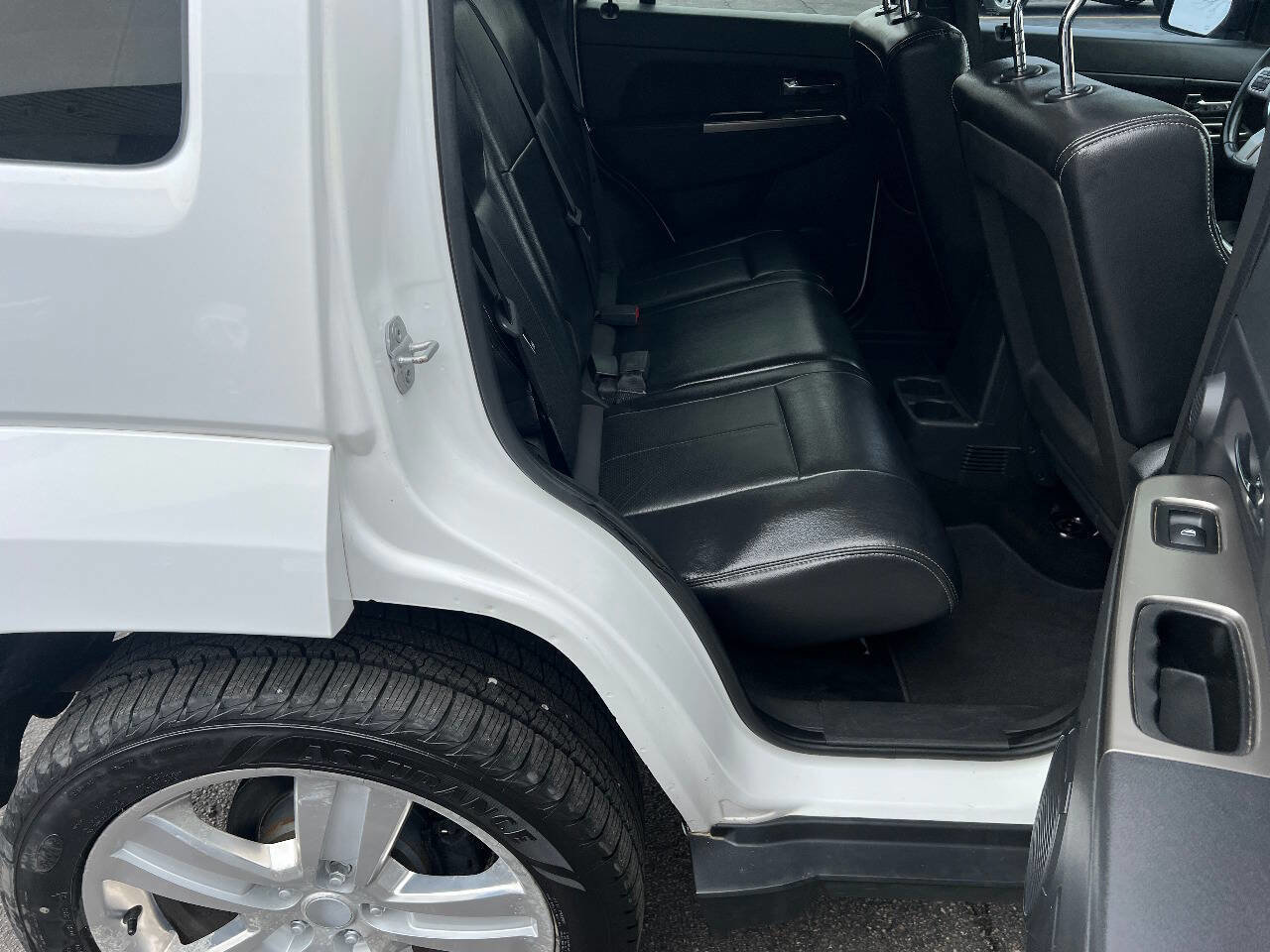 Used 2012 Jeep Liberty Limited Jet w/ Comfort/Convenience Group image 24