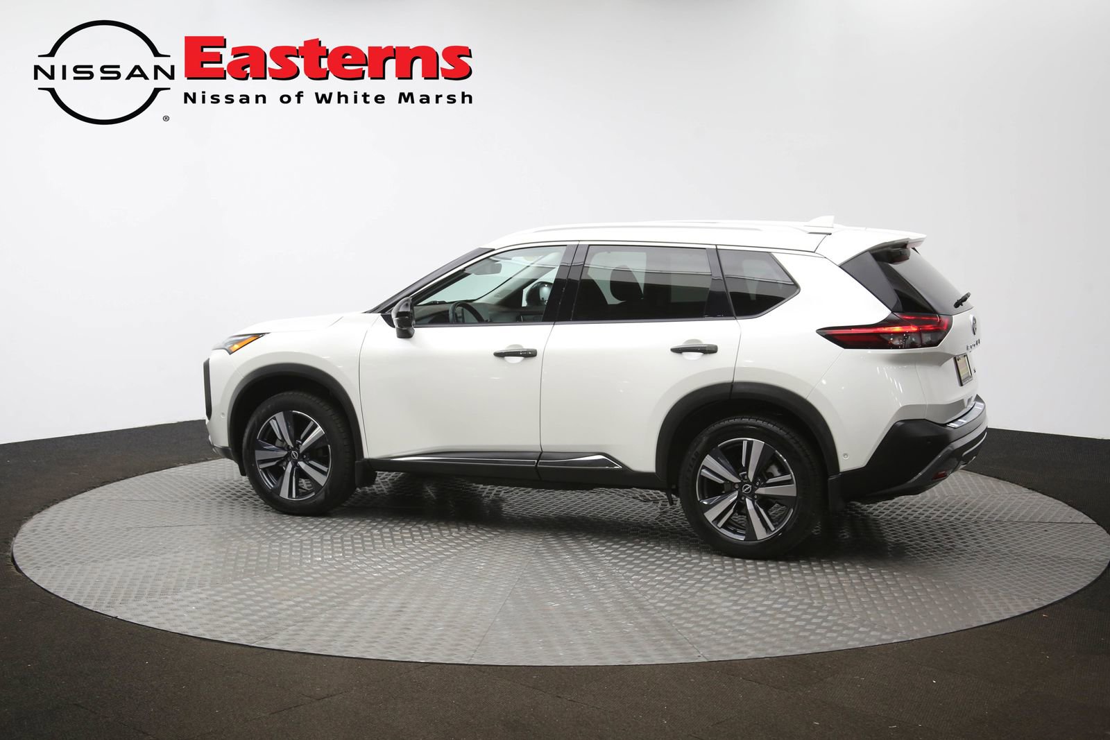 Used 2022 Nissan Rogue SL w/ SL Premium Package image 64