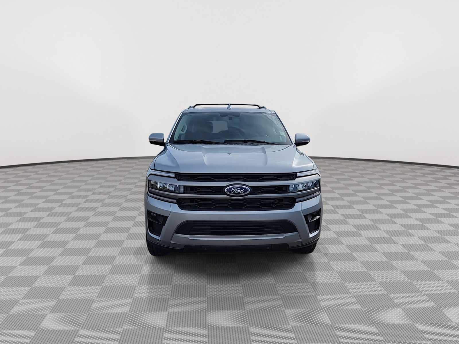 Used 2024 Ford Expedition Max XLT AWD/4WD image 3
