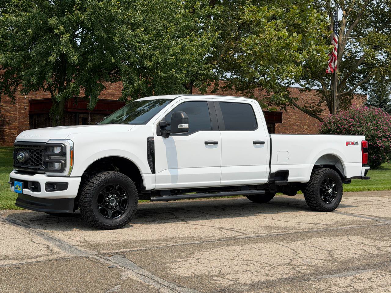 Used 2023 Ford F350 XL w/ STX Appearance Package AWD/4WD image 2