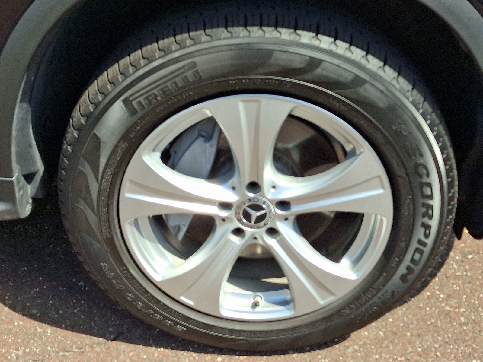 Used 2018 Mercedes-Benz GLC 300 4MATIC image 8