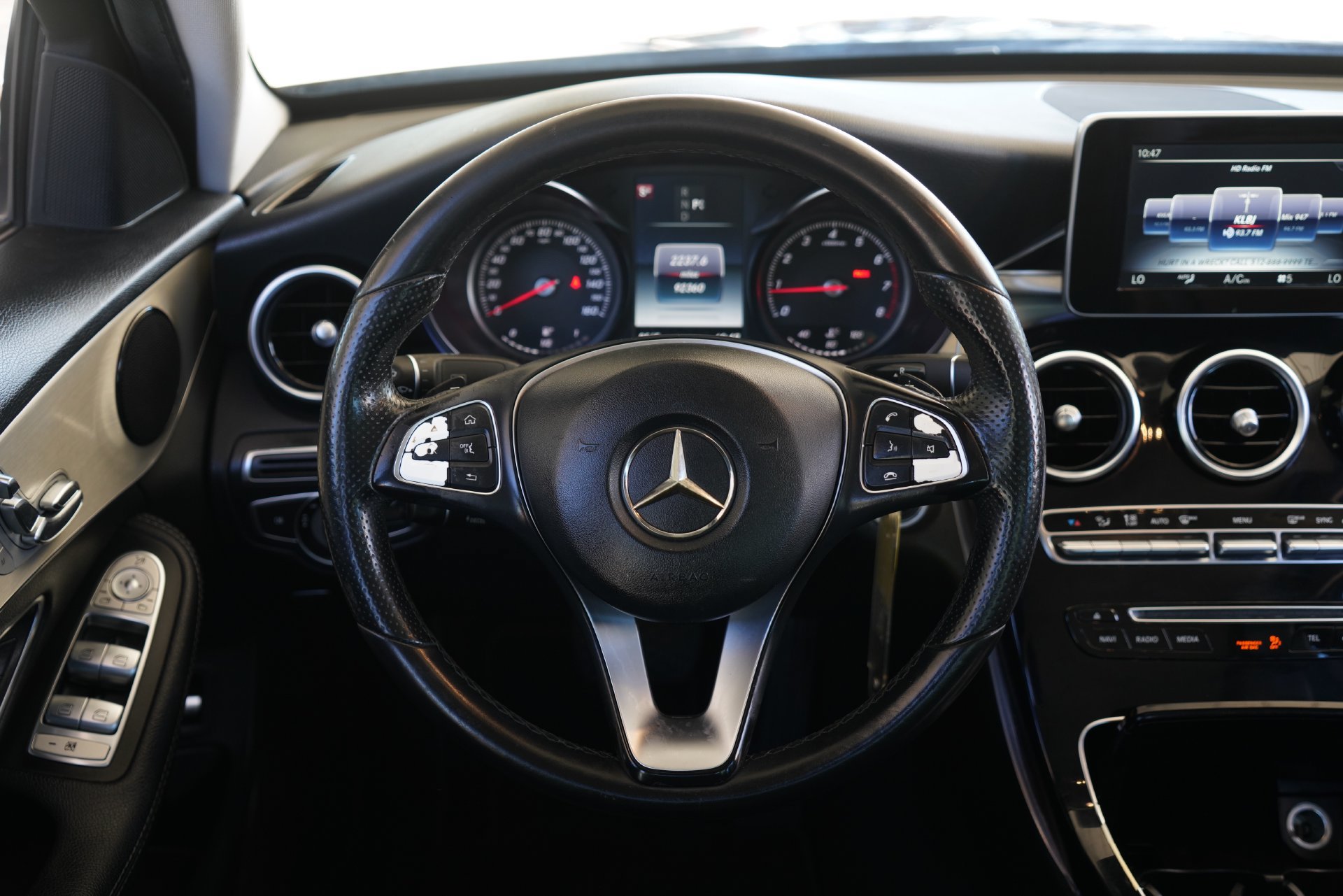 Used 2016 Mercedes-Benz C 300 Sedan image 28