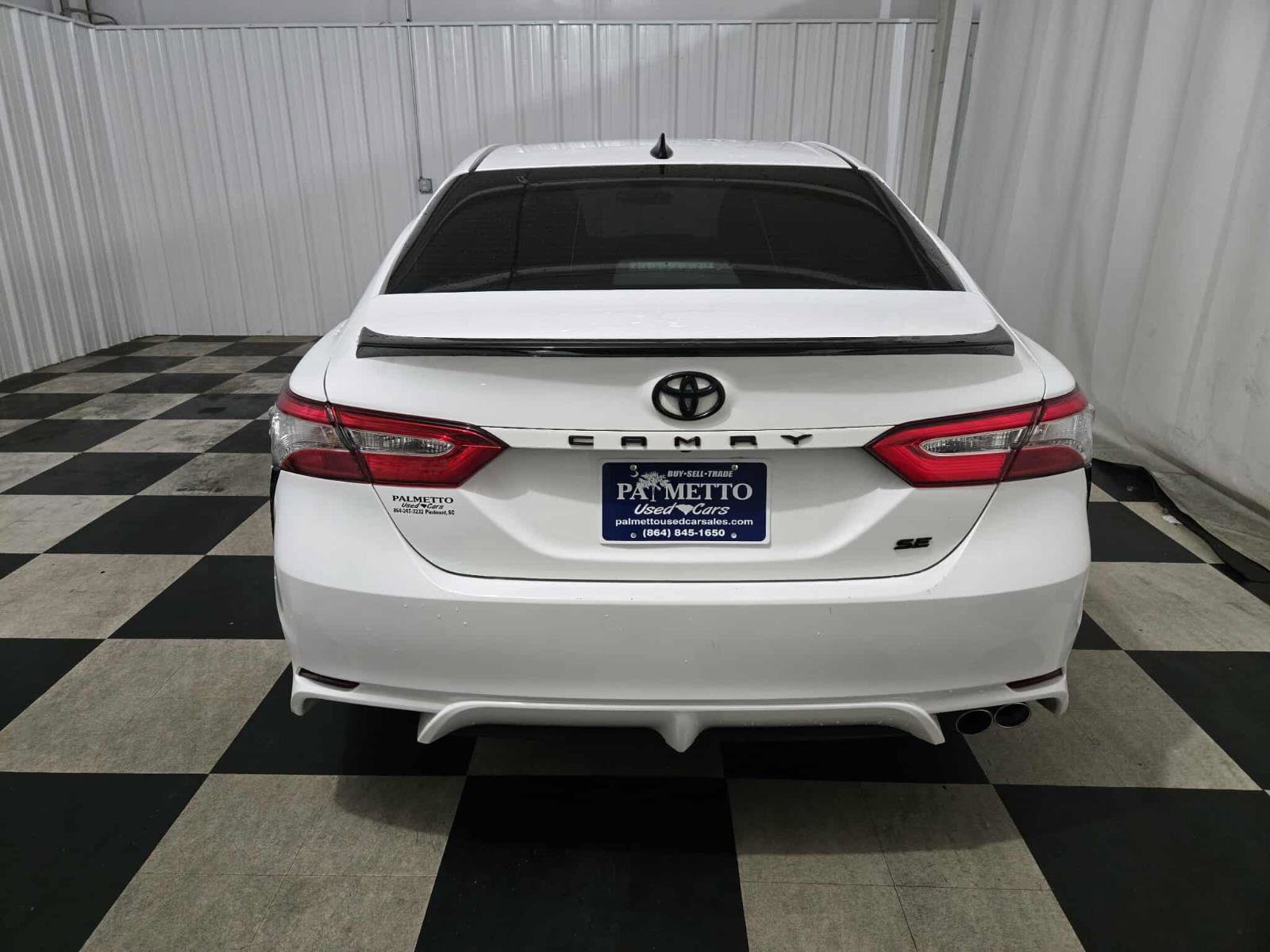 Used 2020 Toyota Camry SE image 6