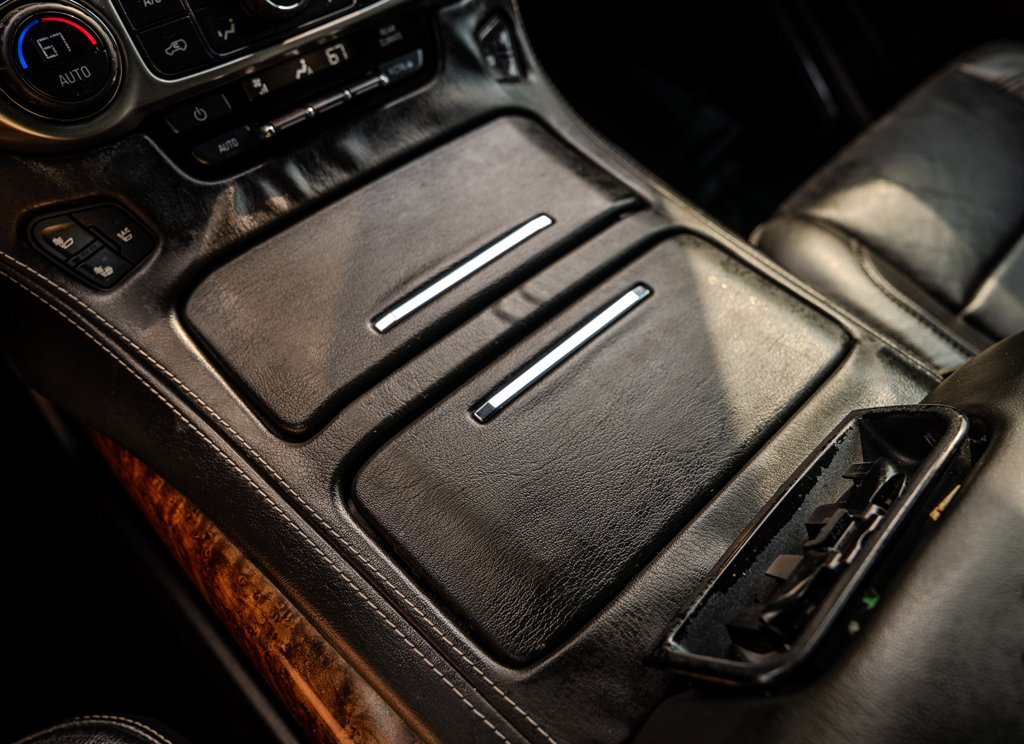 Used 2015 Chevrolet Tahoe LTZ RWD image 22